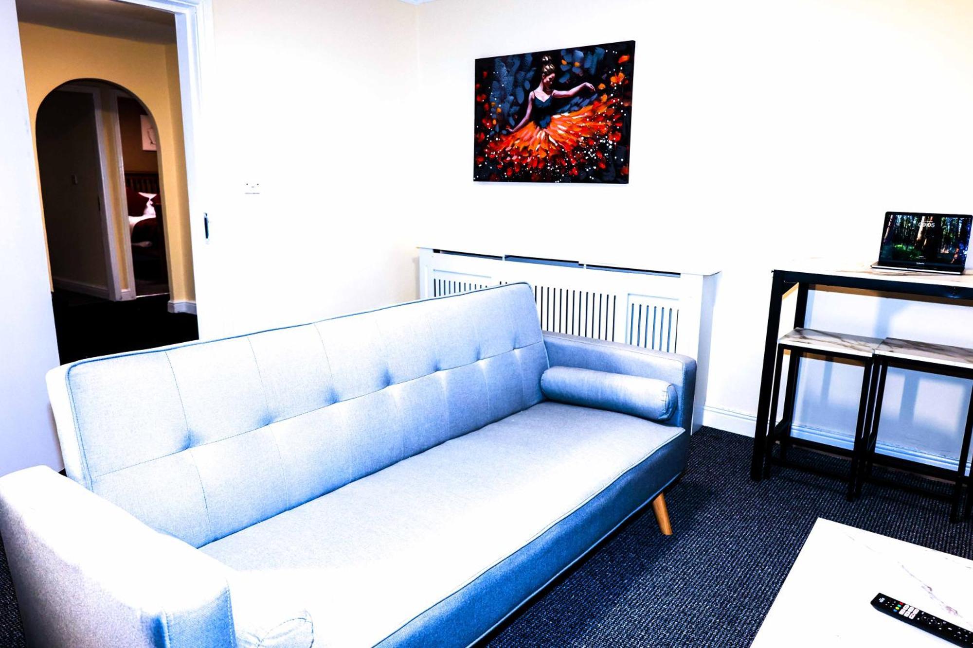 Lausory King Bed Living Your Luxe Home Away Nottingham Buitenkant foto